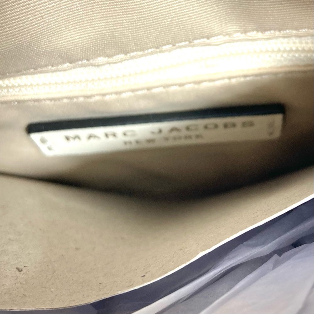 Marc Jacobs Tempo Baguette Leather Shoulder Bag in Cotton Color NEW H903L01SP22 - Picture 11 of 16